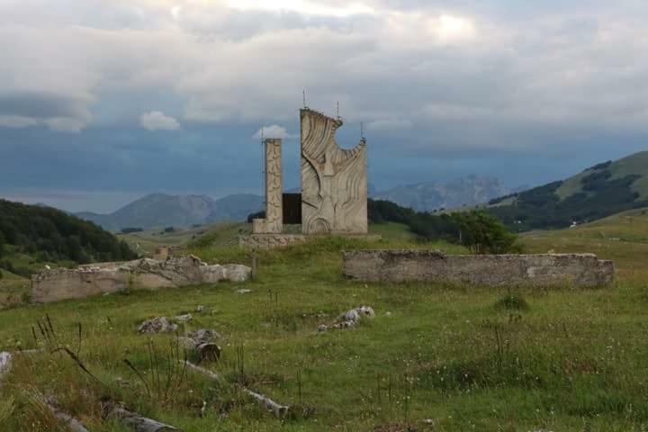 Hotel Katun Ljeljenak Plužine Exteriér fotografie